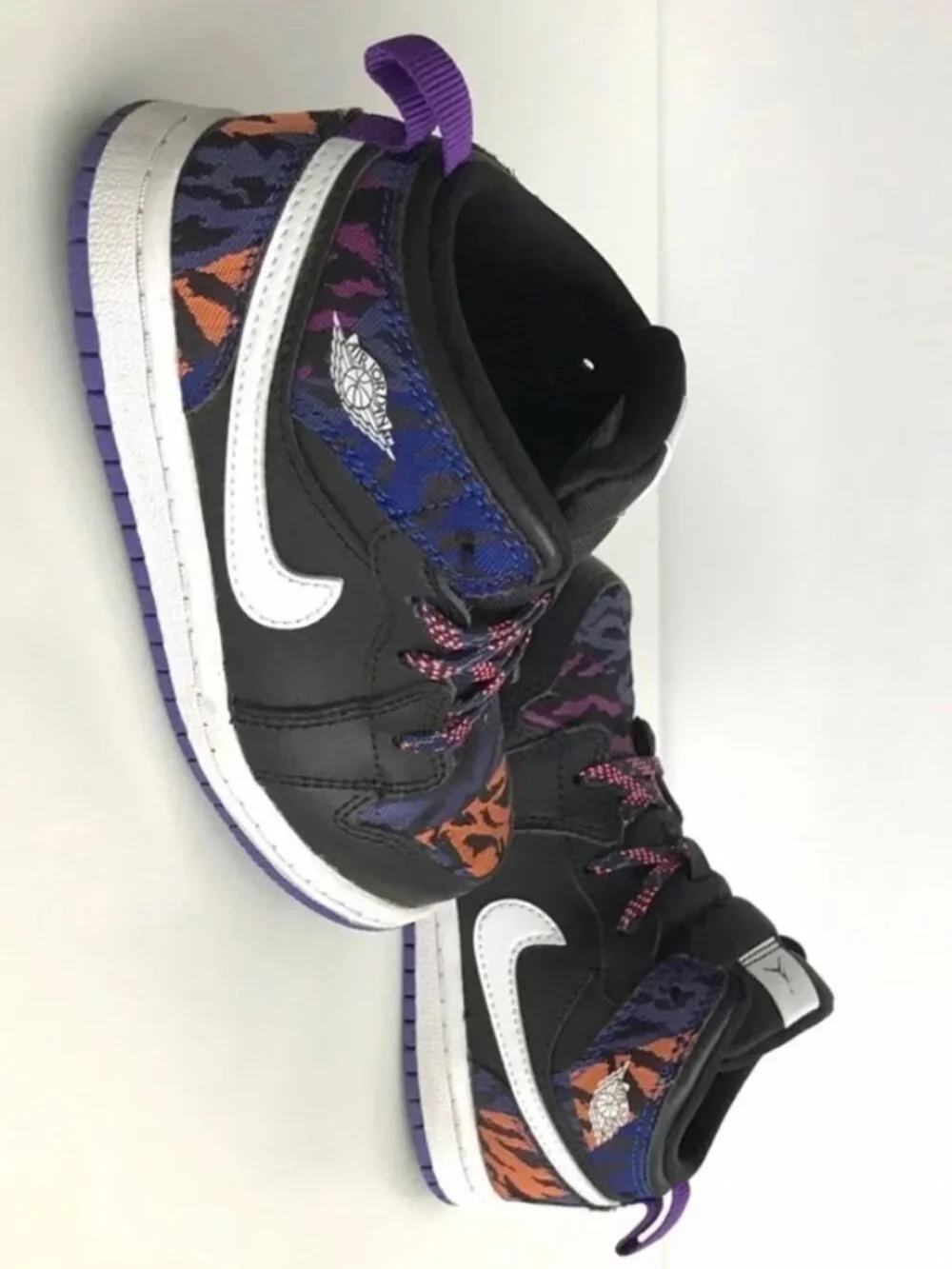 Nike Air Jordan 1 Mid SE GS 